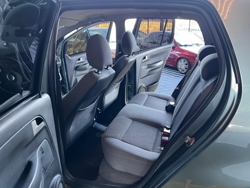 FOX 1.0 MI CITY 8V FLEX 4P MANUAL - 2009 - CAXIAS DO SUL