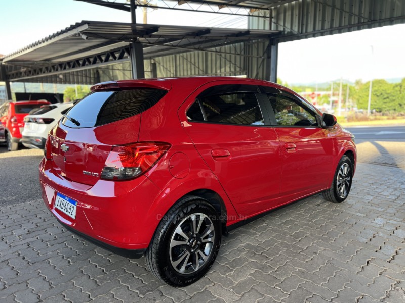 ONIX 1.4 MPFI LTZ 8V FLEX 4P MANUAL - 2016 - BOM PRINCíPIO