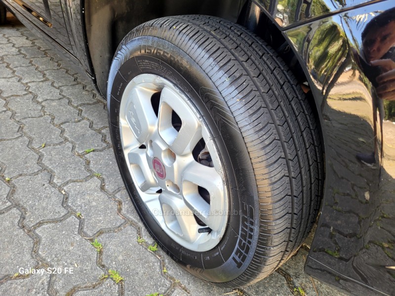 UNO 1.0 EVO VIVACE 8V FLEX 4P MANUAL - 2015 - NOVA PRATA