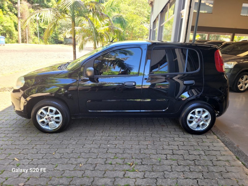 UNO 1.0 EVO VIVACE 8V FLEX 4P MANUAL - 2015 - NOVA PRATA