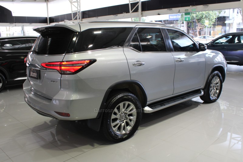 HILUX SW4 2.8 SRX 4X4 16V TURBO INTERCOOLER DIESEL 4P AUTOMÁTICO - 2023 - CAXIAS DO SUL