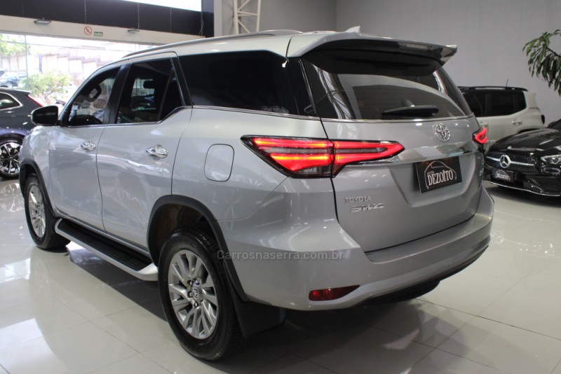 HILUX SW4 2.8 SRX 4X4 16V TURBO INTERCOOLER DIESEL 4P AUTOMÁTICO - 2023 - CAXIAS DO SUL