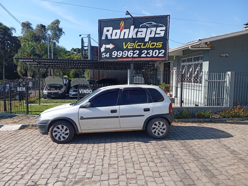 CORSA 1.6 MPFI GL 8V GASOLINA 4P MANUAL - 1996 - CAXIAS DO SUL