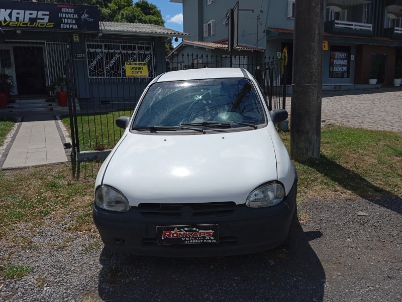 CORSA 1.6 MPFI GL 8V GASOLINA 4P MANUAL - 1996 - CAXIAS DO SUL