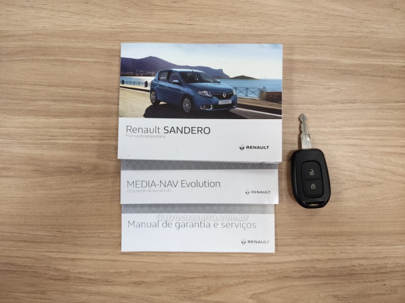 SANDERO 1.6 STEPWAY 16V DYNAMIQUE FLEX 4P MANUAL - 2020 - CAXIAS DO SUL