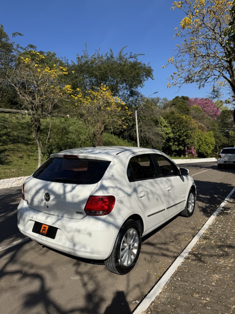 GOL 1.6 MSI 8V TOTALFLEX 4P MANUAL - 2015 - NOVA ARAçá