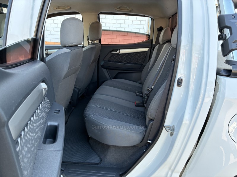 S10 2.4 LT 4X2 CD 8V FLEX 4P MANUAL - 2014 - VENâNCIO AIRES