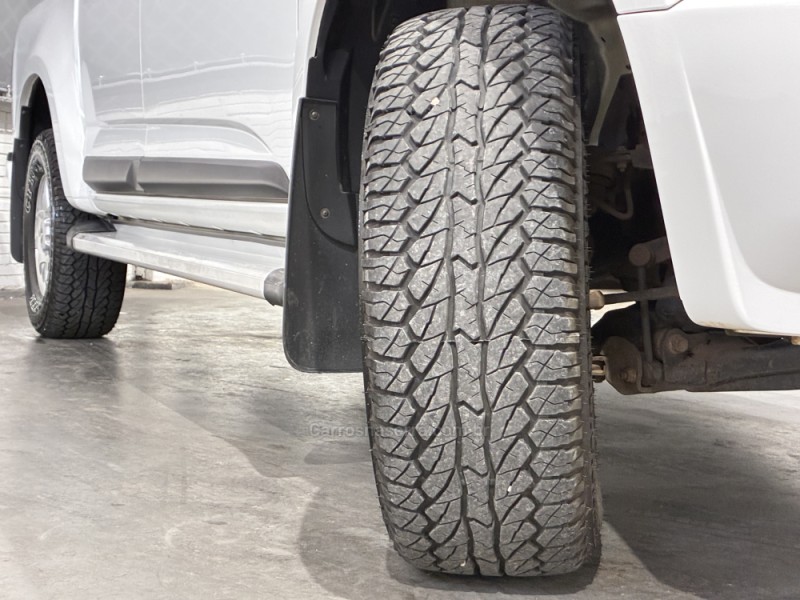 S10 2.4 LT 4X2 CD 8V FLEX 4P MANUAL - 2014 - VENâNCIO AIRES