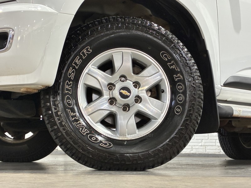 S10 2.4 LT 4X2 CD 8V FLEX 4P MANUAL - 2014 - VENâNCIO AIRES