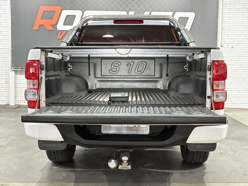 S10 2.4 LT 4X2 CD 8V FLEX 4P MANUAL - 2014 - VENâNCIO AIRES