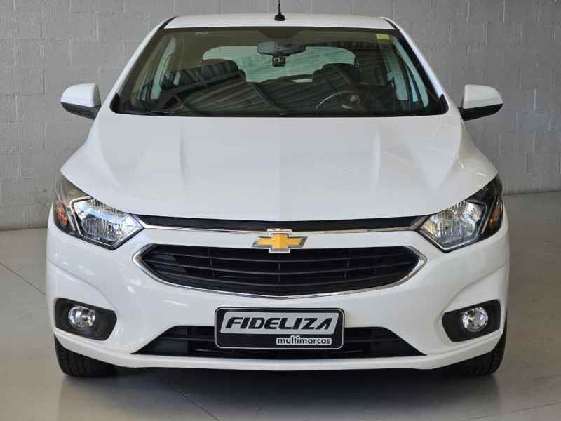 ONIX 1.4 MPFI LTZ 8V FLEX 4P MANUAL - 2017 - FARROUPILHA