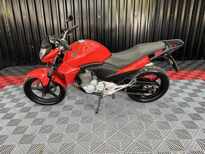 CB 300R ABS - 2010 - CAXIAS DO SUL