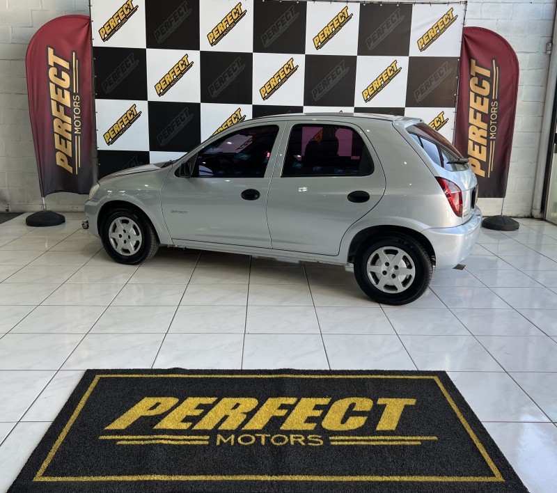 CELTA 1.0 MPFI SPIRIT 8V FLEX 4P MANUAL - 2010 - PORTãO