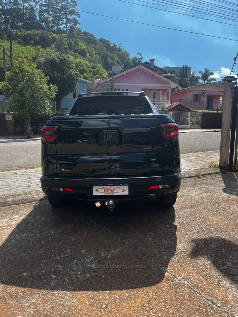 TORO 2.0 16V ULTRA 4X4 AT9 DIESEL 4P AUTOMÁTICO - 2022 - CARLOS BARBOSA