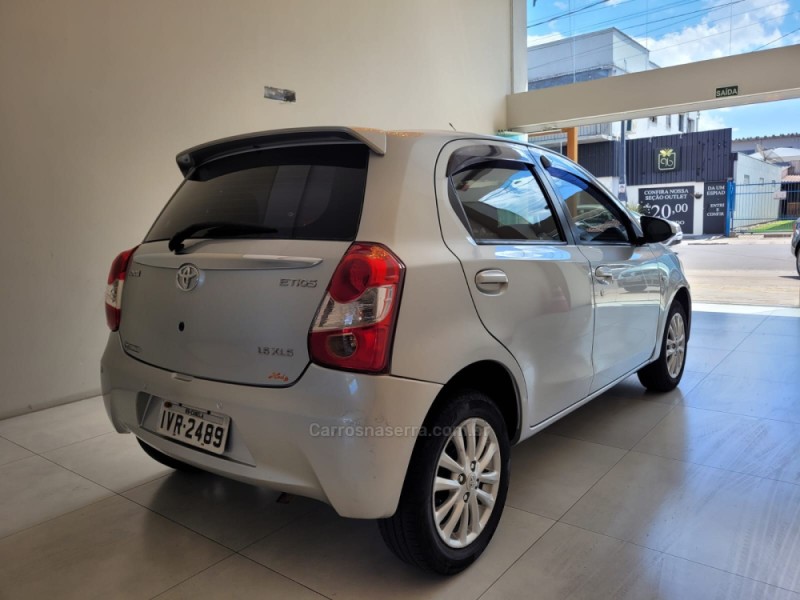 ETIOS 1.5 XLS 16V FLEX 4P MANUAL - 2014 - CANELA