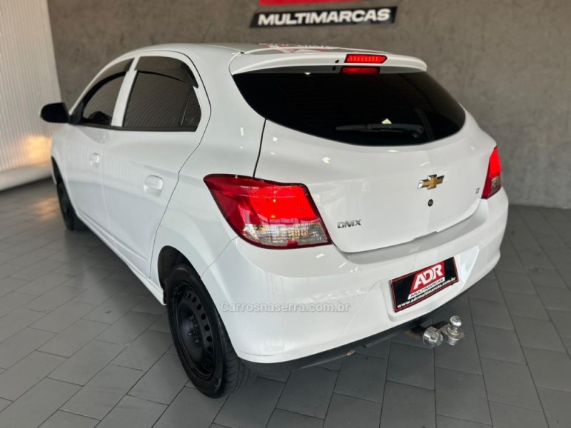 ONIX 1.0 MPFI LT 8V FLEX 4P MANUAL - 2013 - CAXIAS DO SUL
