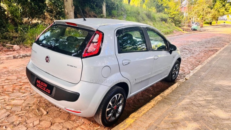 PUNTO 1.4 ATTRACTIVE ITALIA 8V FLEX 4P MANUAL - 2014 - NOVO HAMBURGO