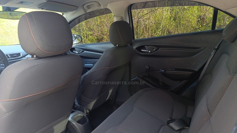 ONIX 1.4 MPFI LT 8V FLEX 4P MANUAL - 2014 - CAXIAS DO SUL