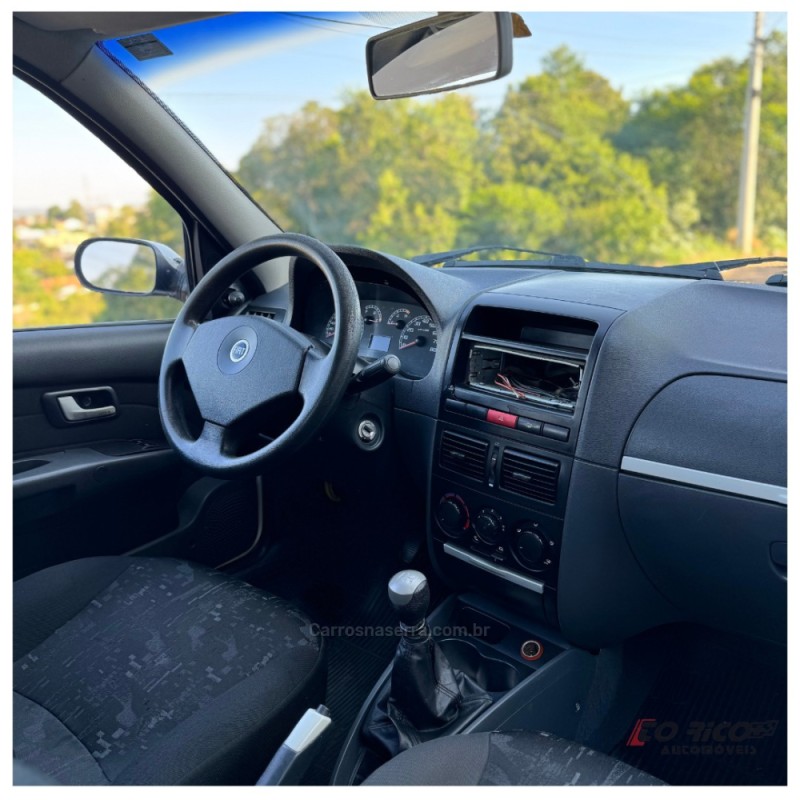 SIENA 1.8 MPI HLX 8V FLEX 4P MANUAL - 2006 - CAMPO BOM