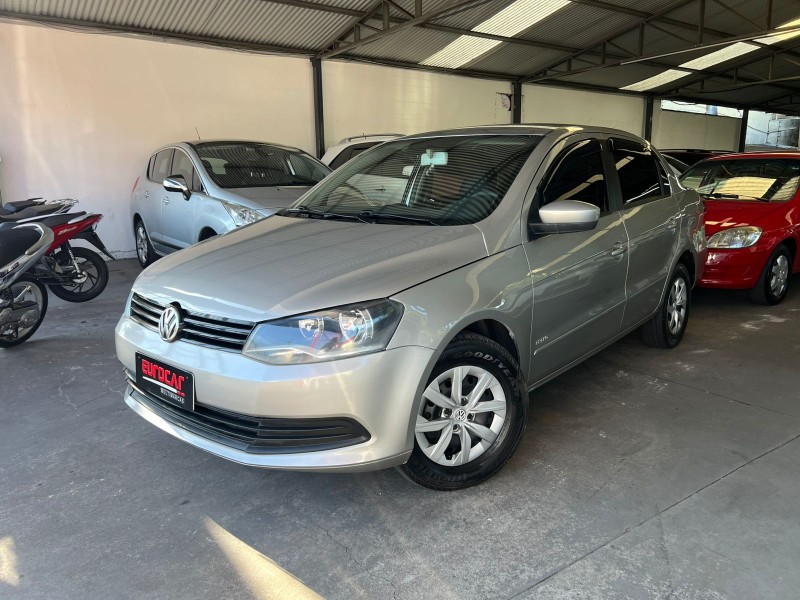 VOLKSWAGEN - VOYAGE - 2014/2014 - Cinza - R$ 41.900,00