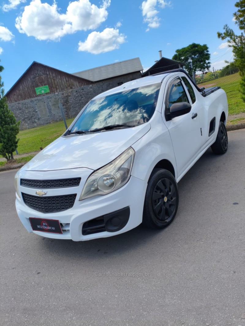 MONTANA 1.4 MPFI LS CS 8V FLEX 2P MANUAL