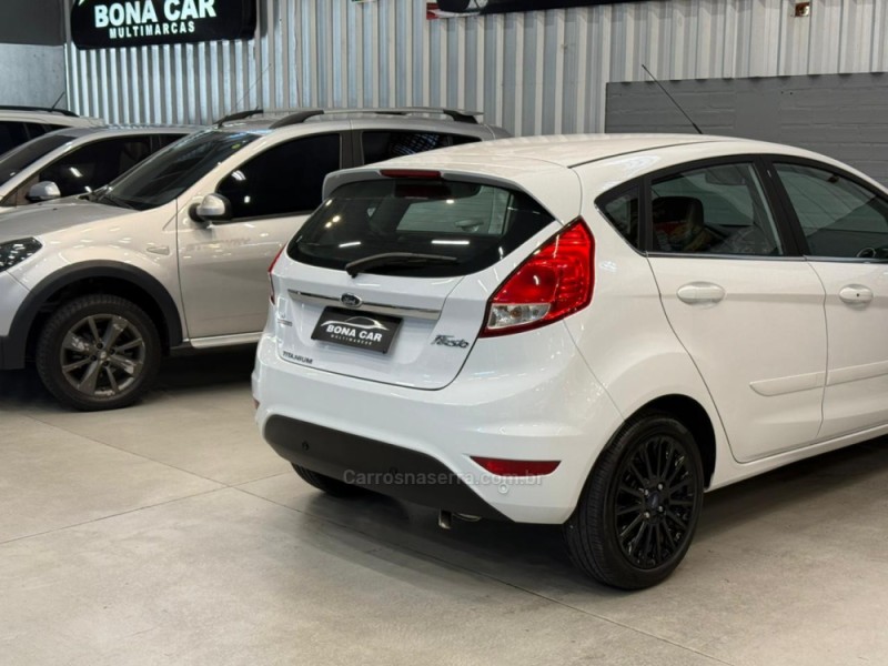 FIESTA 1.6 TITANIUM PLUS HATCH 16V FLEX 4P AUTOMÁTICO - 2016 - CAXIAS DO SUL
