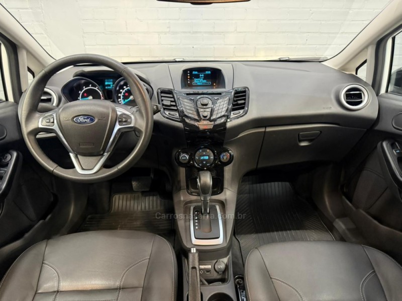 FIESTA 1.6 TITANIUM PLUS HATCH 16V FLEX 4P AUTOMÁTICO - 2016 - CAXIAS DO SUL