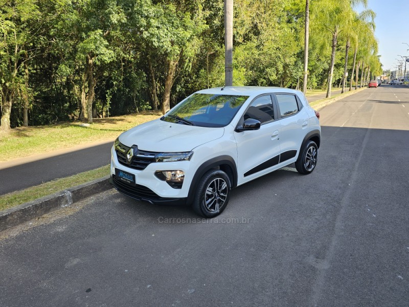 KWID 1.0 12V SCE FLEX INTENSE MANUAL - 2025 - CAMPO BOM