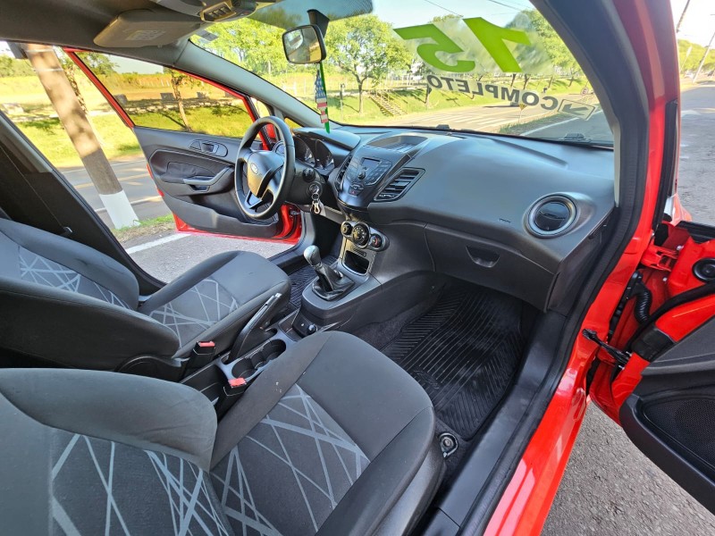 FIESTA 1.5 SE HATCH 16V FLEX 4P MANUAL - 2015 - VENâNCIO AIRES