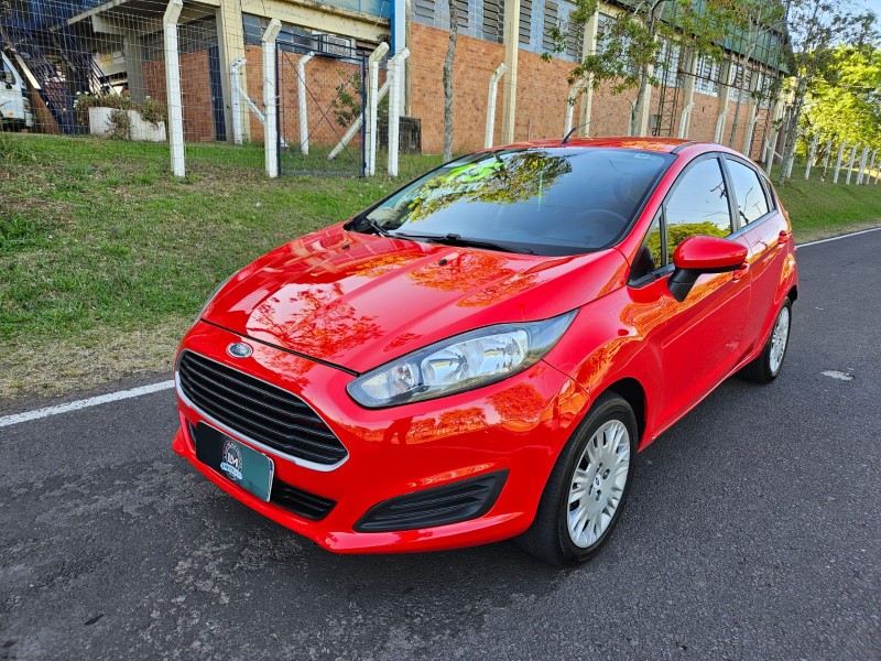 fiesta 1.5 se hatch 16v flex 4p manual 2015 venancio aires