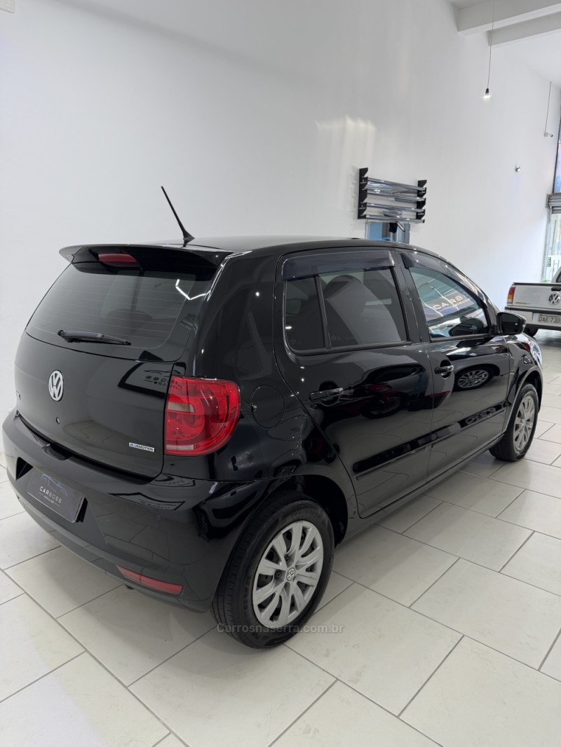 FOX 1.0 MI BLUEMOTION 8V FLEX 4P MANUAL - 2014 - CAXIAS DO SUL