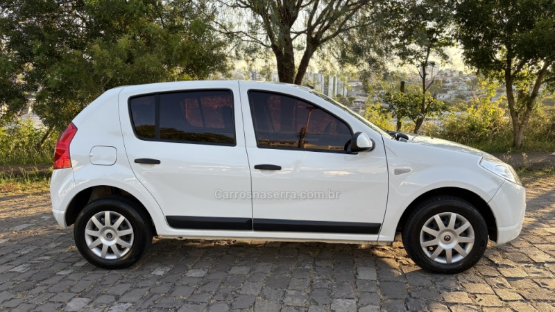 SANDERO 1.6 EXPRESSION 8V FLEX 4P MANUAL - 2011 - CAXIAS DO SUL