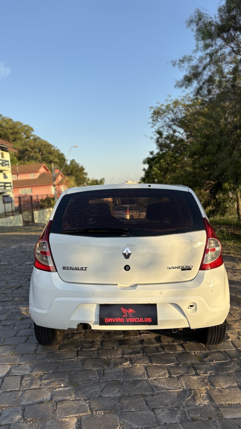 SANDERO 1.6 EXPRESSION 8V FLEX 4P MANUAL - 2011 - CAXIAS DO SUL