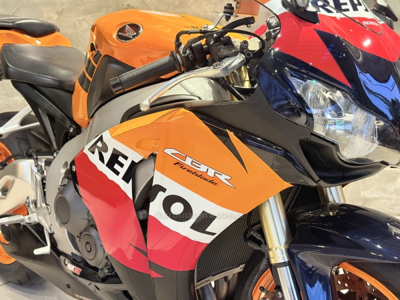 CBR 1000RR REPSOL - 2011 - CAXIAS DO SUL
