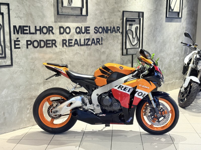 CBR 1000RR REPSOL - 2011 - CAXIAS DO SUL