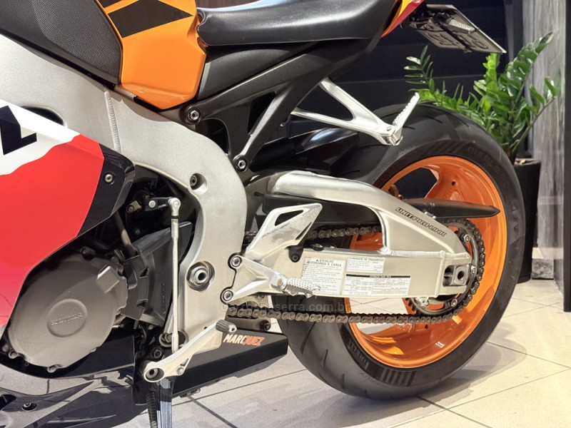 CBR 1000RR REPSOL - 2011 - CAXIAS DO SUL