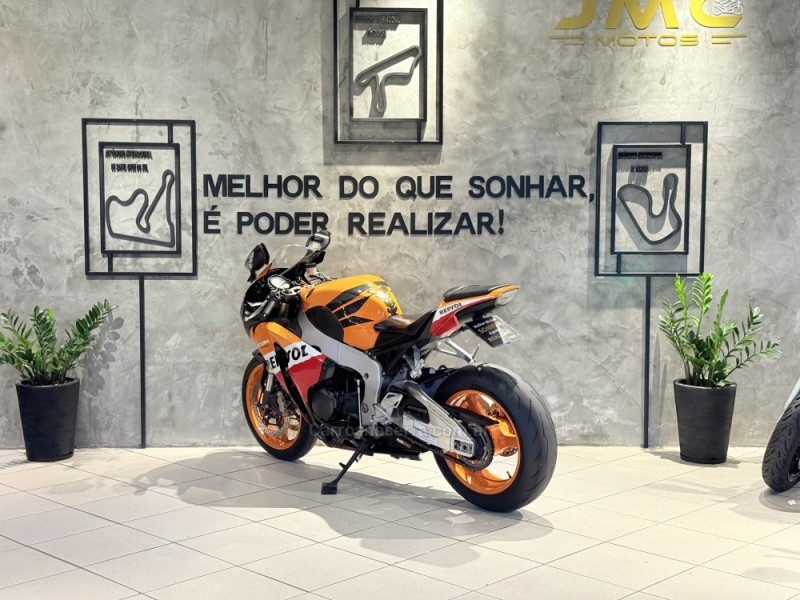 CBR 1000RR REPSOL - 2011 - CAXIAS DO SUL