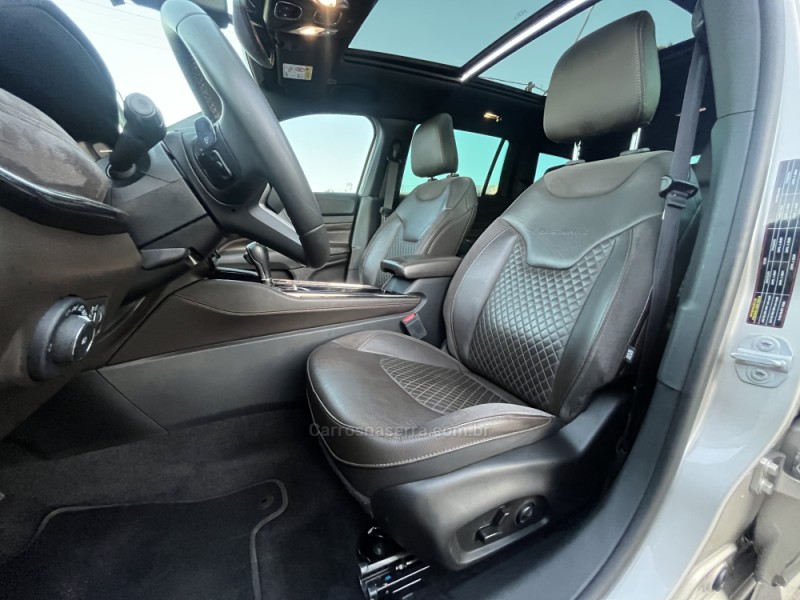 COMMANDER 2.0 OVERLAND TD380 4X4 TURBO DIESEL 4P AUTOMÁTICO - 2022 - CAXIAS DO SUL