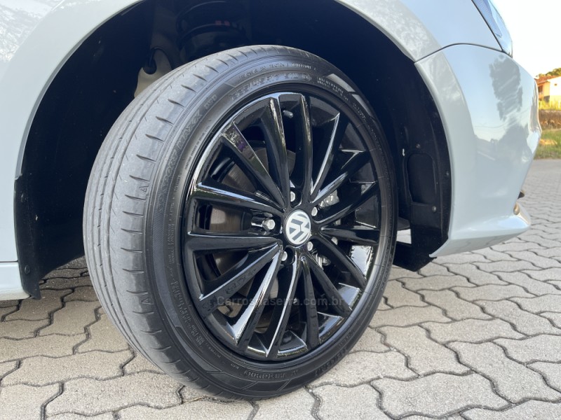 JETTA 1.4 16V TSI COMFORTLINE FLEX 4P TIPTRONIC - 2018 - CAXIAS DO SUL