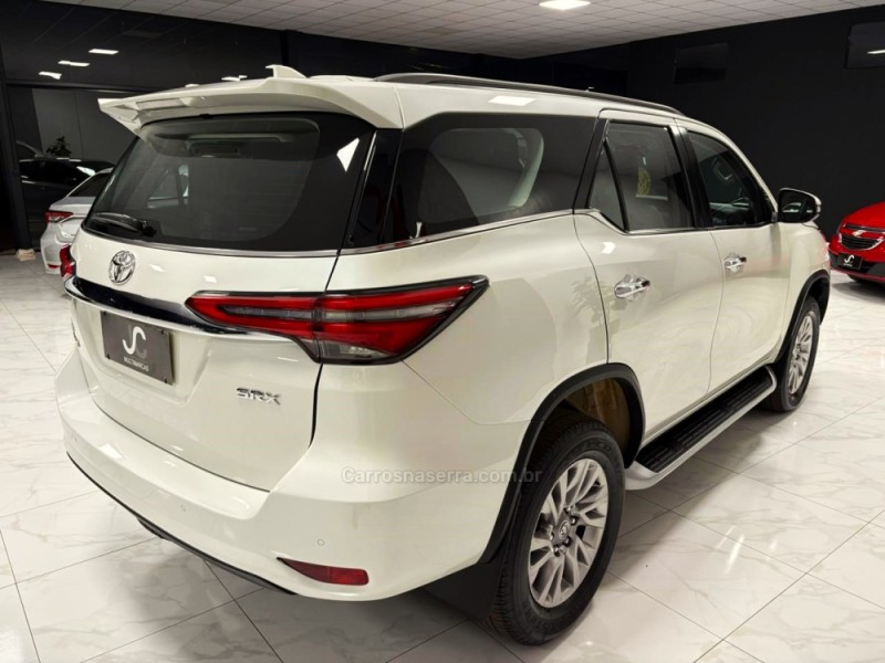 HILUX SW4 2.8 SRX 4X4 7 LUGARES 16V TURBO INTERCOOLER DIESEL 4P AUTOMÁTICO - 2022 - CAMPINAS DO SUL