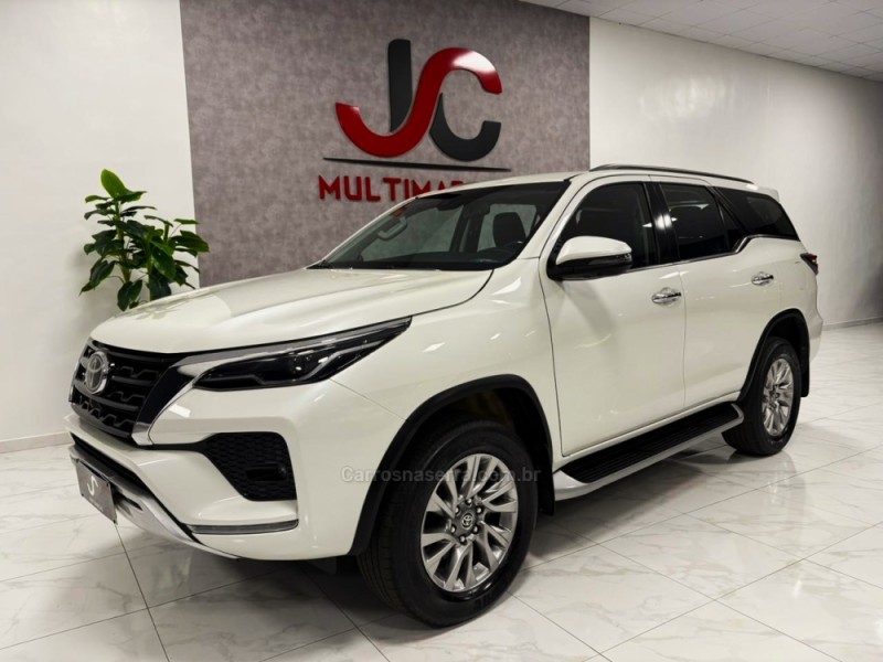 hilux sw4 2.8 srx 4x4 7 lugares 16v turbo intercooler diesel 4p automatico 2022 campinas do sul