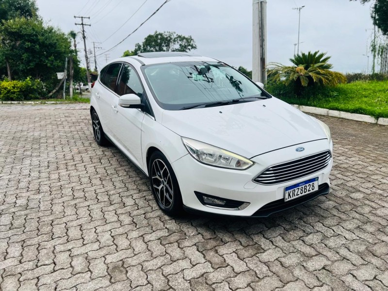 FOCUS 2.0 TITANIUM PLUS HATCH 16V FLEX 4P AUTO - 2018 - BENTO GONçALVES