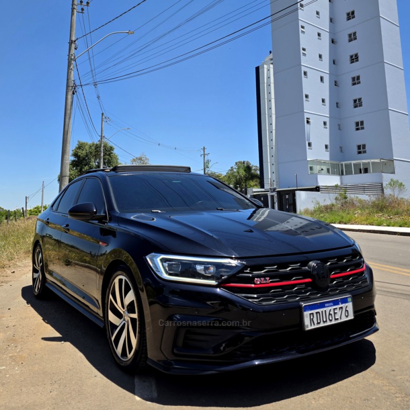 JETTA 2.0 16V TSI GLI 350 GASOLINA 4P AUTOMÁTICO - 2020 - CAXIAS DO SUL
