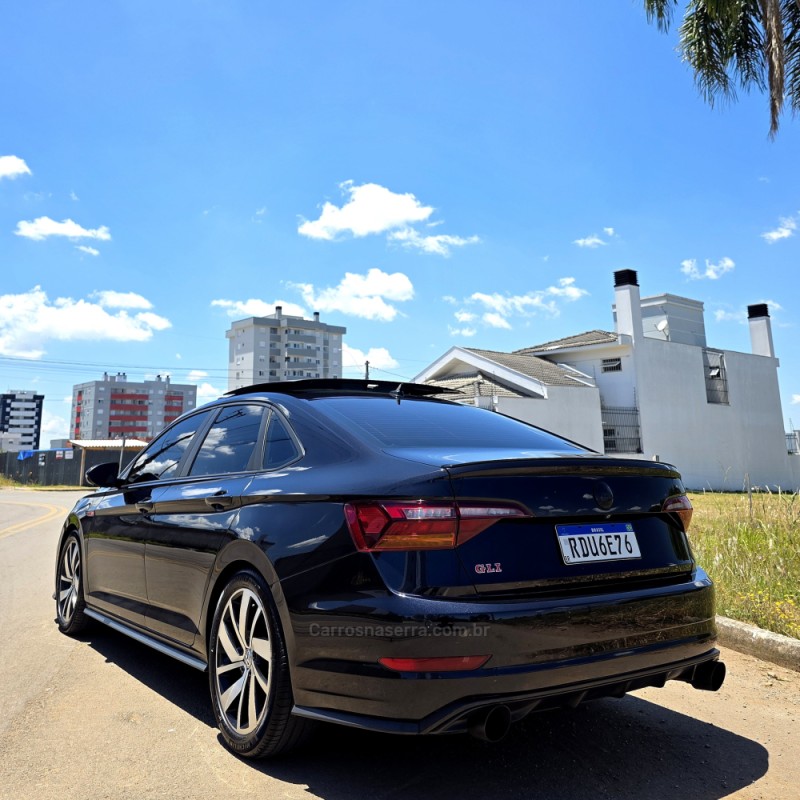 JETTA 2.0 16V TSI GLI 350 GASOLINA 4P AUTOMÁTICO - 2020 - CAXIAS DO SUL