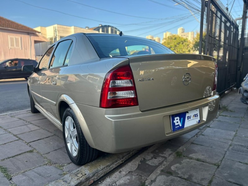 ASTRA 2.0 MPFI ADVANTAGE SEDAN 8V FLEX 4P MANUAL - 2007 - CAXIAS DO SUL