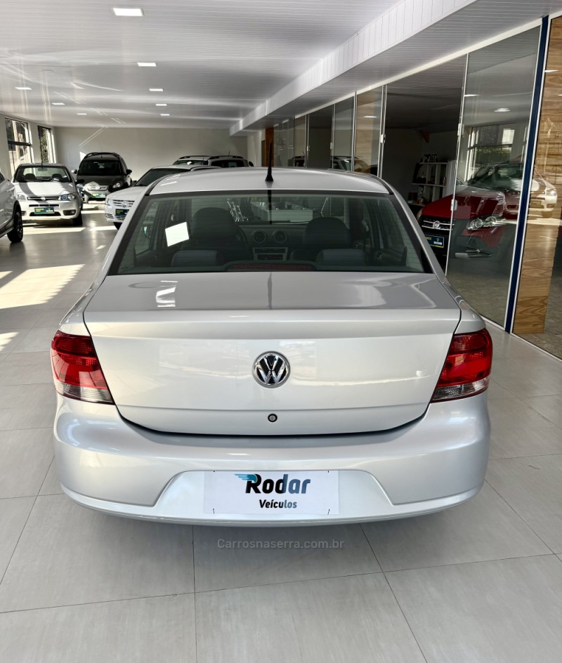 VOYAGE 1.6 MI TREND 8V FLEX 4P MANUAL - 2011 - VILA FLORES