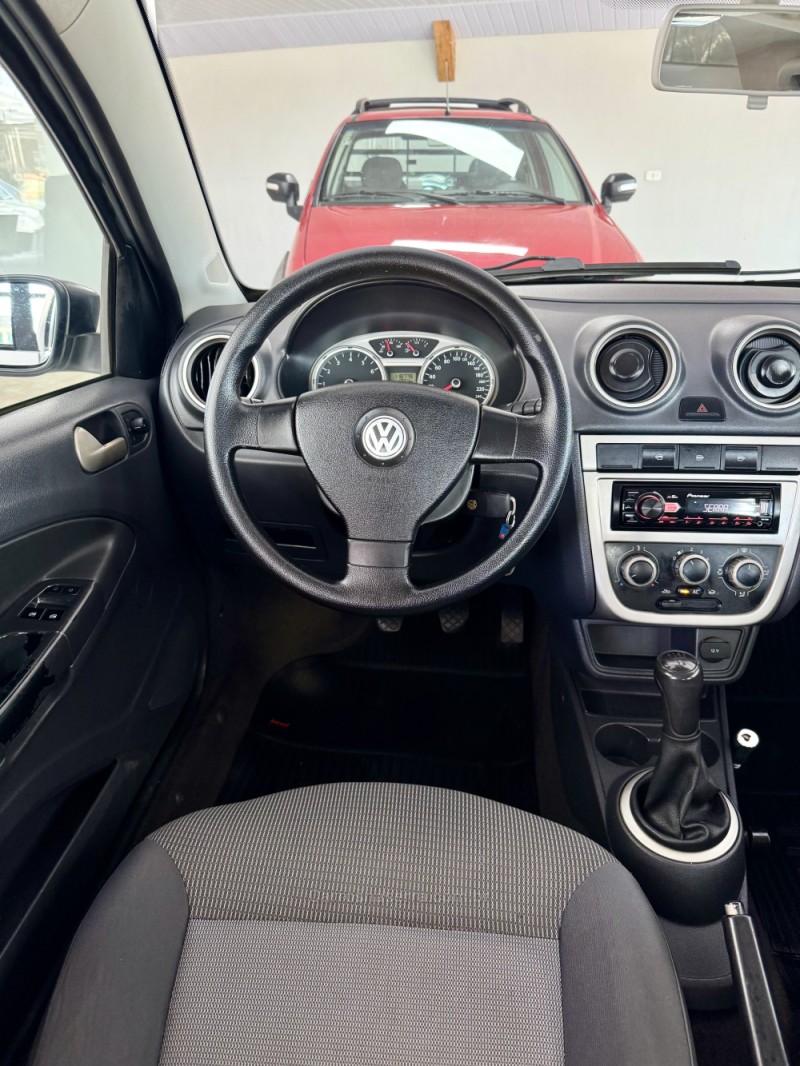 VOYAGE 1.6 MI TREND 8V FLEX 4P MANUAL - 2011 - VILA FLORES