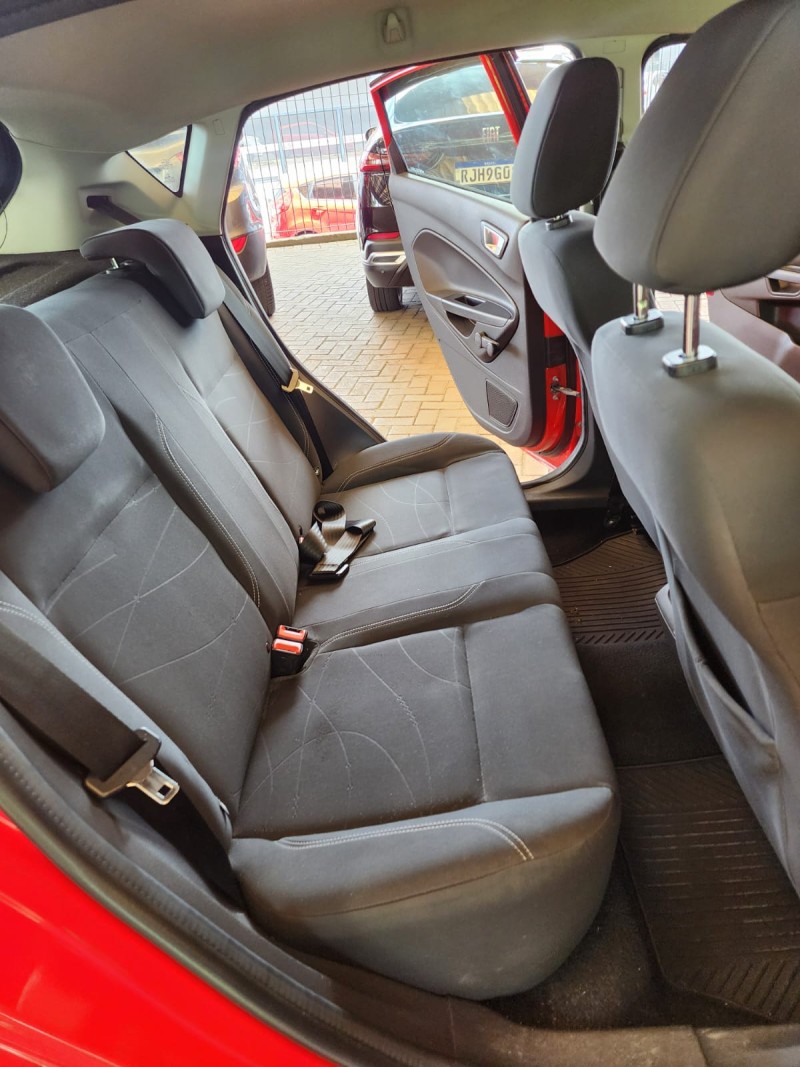FIESTA 1.5 SE HATCH 16V FLEX 4P MANUAL - 2014 - CAXIAS DO SUL
