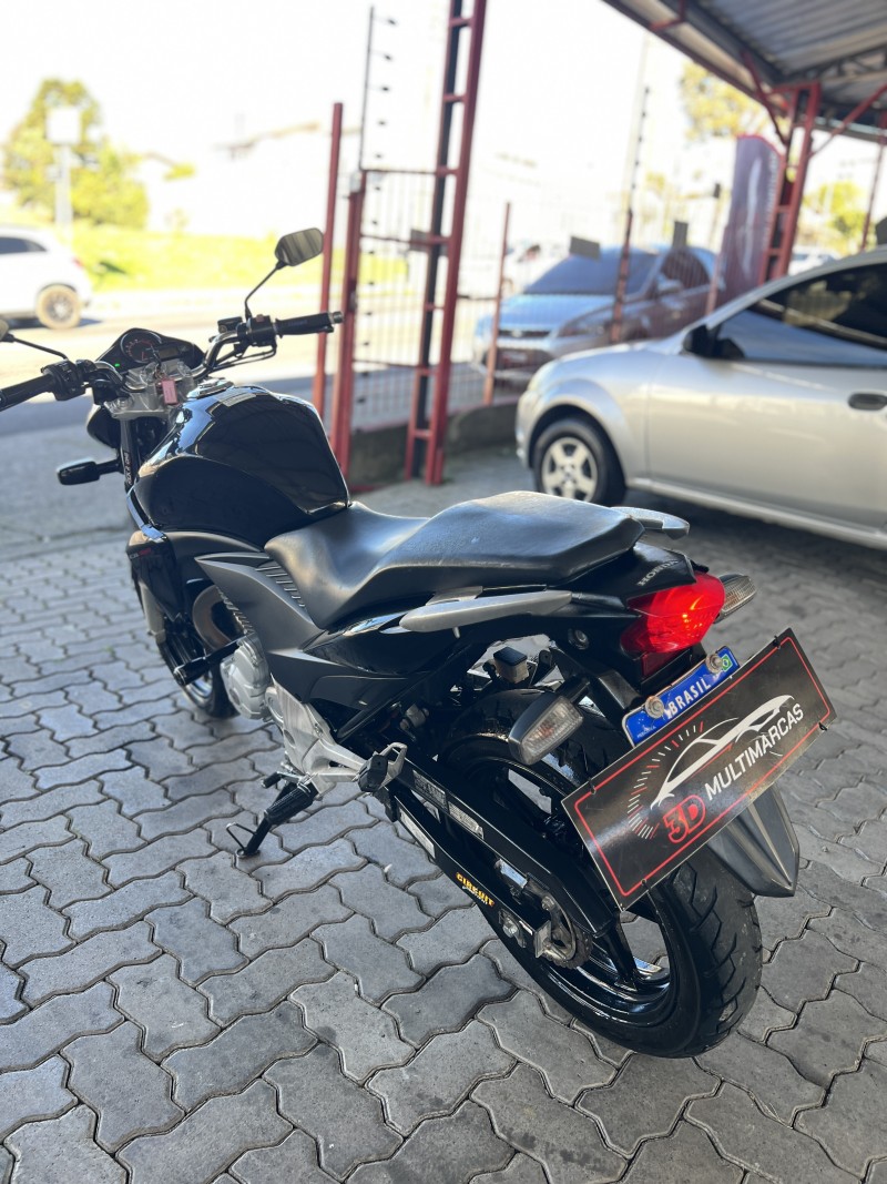 CB 300R ABS - 2013 - CAXIAS DO SUL