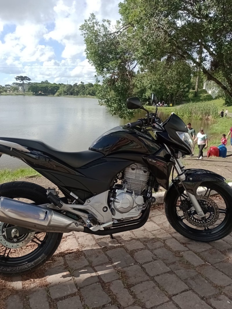 CB 300R ABS - 2013 - CAXIAS DO SUL
